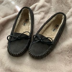 Minnetonka Moccasin Slippers